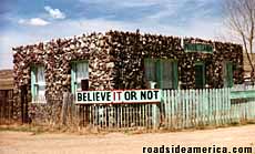 Como Bluff fossil house
